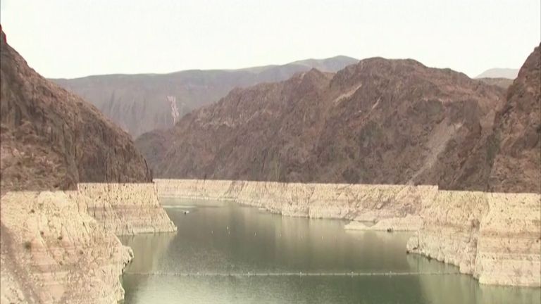 Lake Mead&#39;s water levels have reached their lowest point in its history