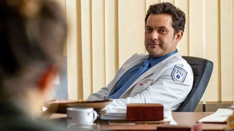 Joshua Jackson in the movie Doctor Death.  Pic: Peacock / STARZ PLAY