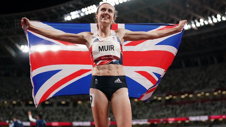 Great Britain&#39;s Laura Muir celebrates after winning the silver medal in the women&#39;s 1500-metres