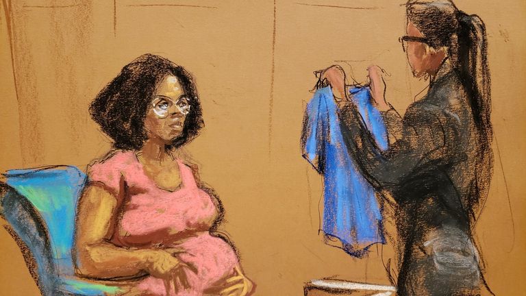 Jerhonda Pace pictured giving evidence on the first day of singer R Kelly&#39;s trial in New York 