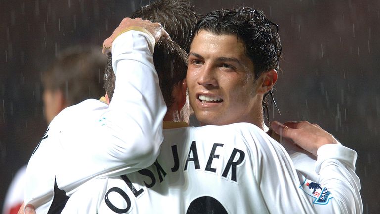 'Ronaldo's romantic return to Utd very close'