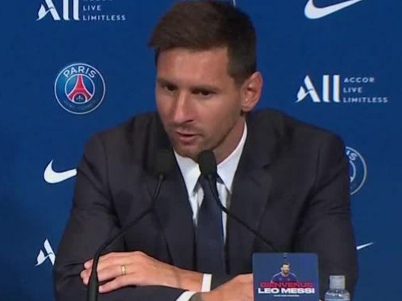 Messi: What are the PSG fan tokens given to the footballer? - BBC News