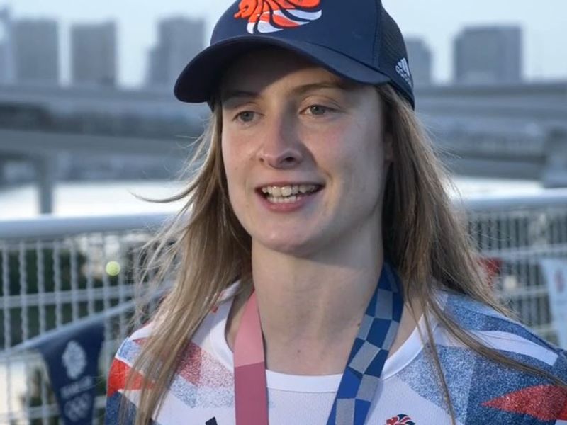 Tokyo Olympics Who Is Bmx Freestyle Star Charlotte Worthington World News Sky News