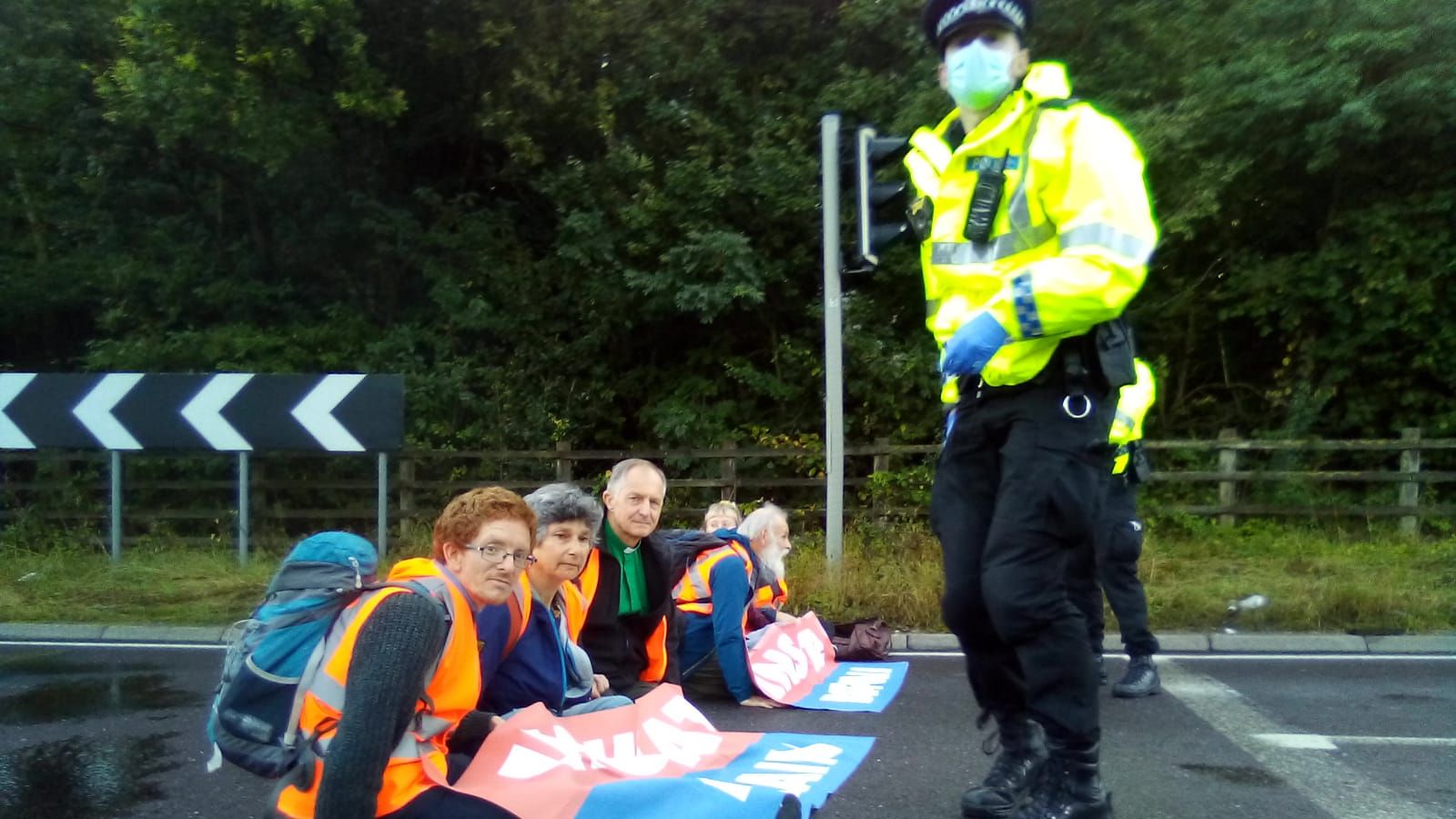 Insulate Britain Police say charging M25 protesters is 'very difficult
