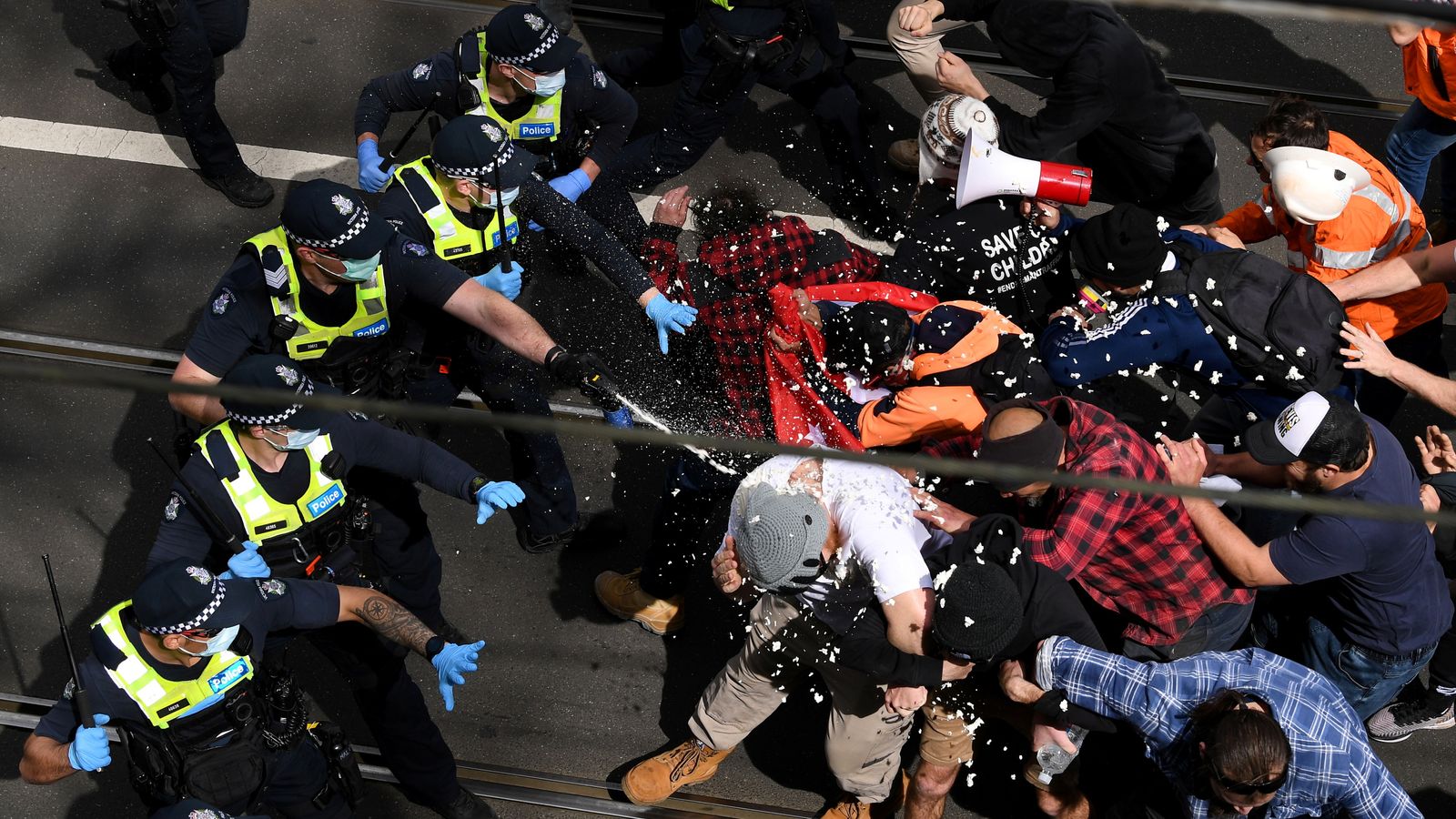 COVID-19: Australia deploys thousands of police officers to counter ...