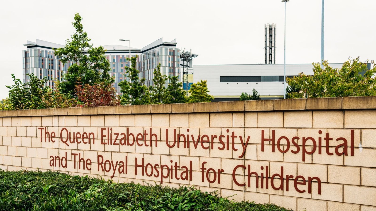 Ще бъде проведено разследване на смъртта на малки деца в същия ден в Кралската болница за деца в Глазгоу