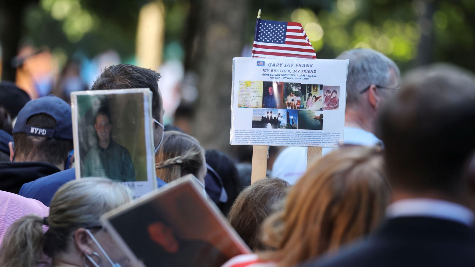 9/11 Anniversary In Pictures: Victims Remembered 20 Years After Terror ...