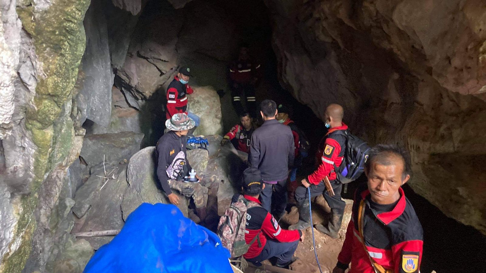 Thailand: Missing toddler found drinking milk in a hut in the mountains ...