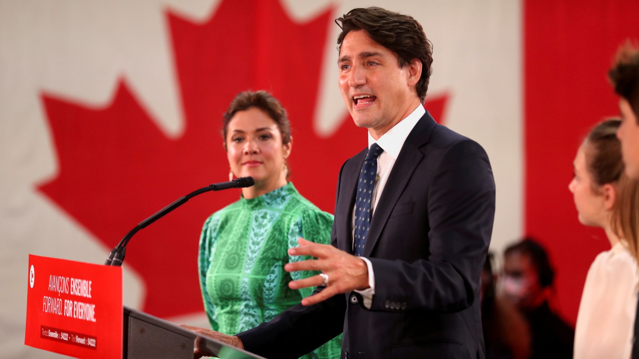 Justin Trudeau Wins Canada Election But Falls Short Of A Majority World News Sky News
