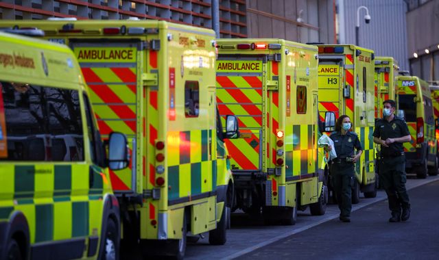Use 111 online service before going to A&E for non-life-threatening care, NHS boss says - Vimarsana News