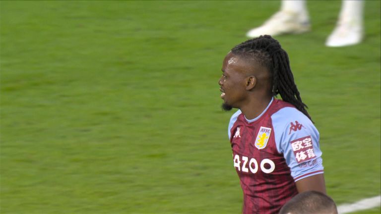Traore shoots wide from distance | Video | Watch TV Show | Sky Sports Traore shoots wide from distance | Video | Watch TV Show | Sky Sports