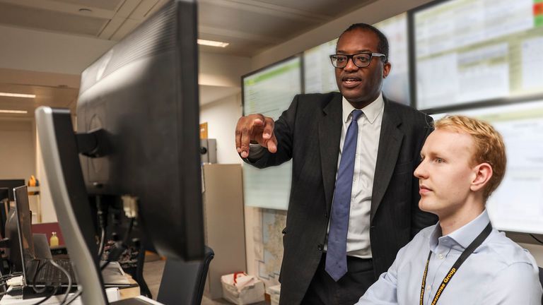 30/09/2021. London, United Kingdom. The Secretary of State for Business, Energy and Industrial Strategy Kwasi Kwarteng visits the department for business control room to thank staff working on the fuel supply situation. Picture by Tim Hammond / No 10 Downing Street