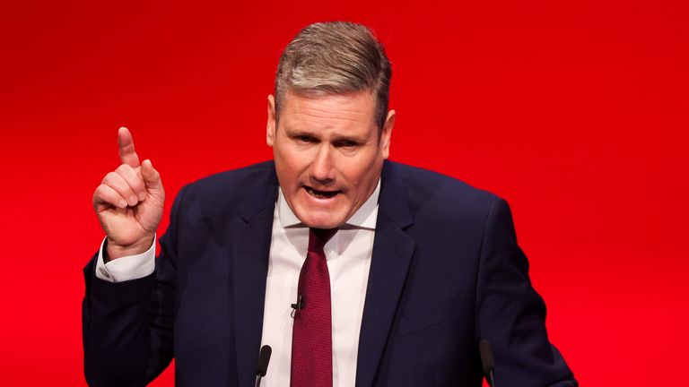 Britain&#39;s Labour Party leader Keir Starmer reacts as he speaks at Britain&#39;s Labour Party annual conference in Brighton, Britain, September 29, 2021. REUTERS/Hannah McKay
