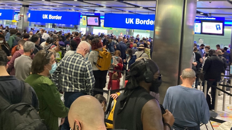 Heathrow said it was experiencing &#39;unacceptable&#39; queues and blamed Border Force&#39;s e-gates