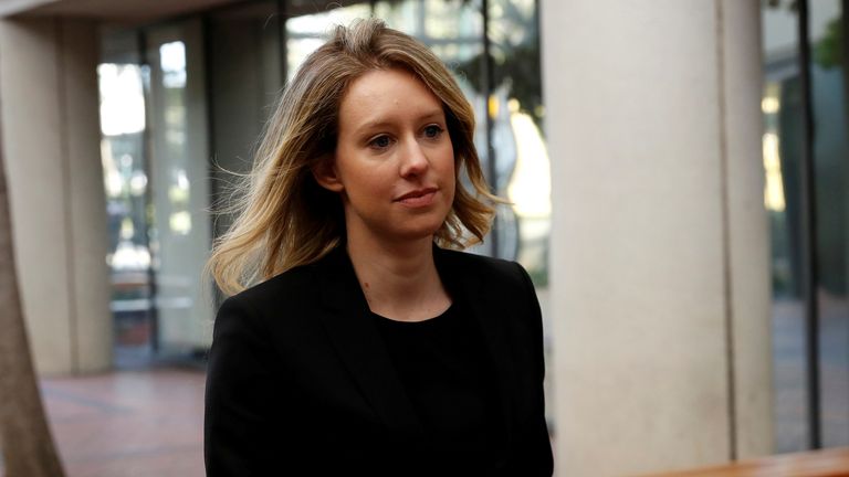 REFILE - ADDING COUNTRY Former Theranos CEO Elizabeth Holmes arrives for a hearing at a federal court in San Jose, California, U.S., July 17, 2019. REUTERS/Stephen Lam
