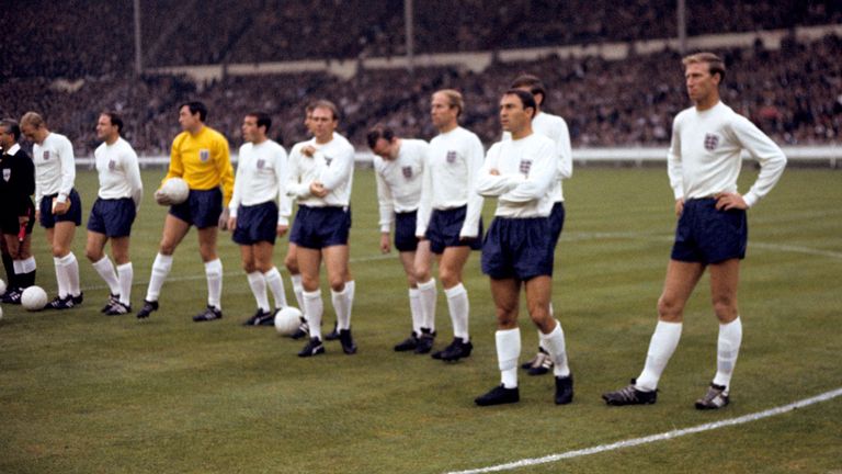 Jimmy Greaves (2nd right), alongside other legends of the England 1966 World Cup tournament, (l-r) Bobby Moore, George Cohen, Gordon Banks, Ian Callaghan, Roger Hunt, Ray Wilson, Nobby Stiles, Bobby Charlton, Martin Peters (hidden), and Jack Charlton