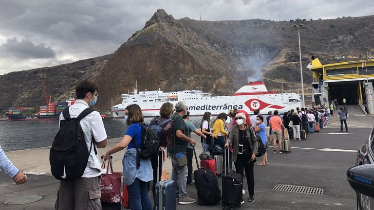 palma volcano airline queues