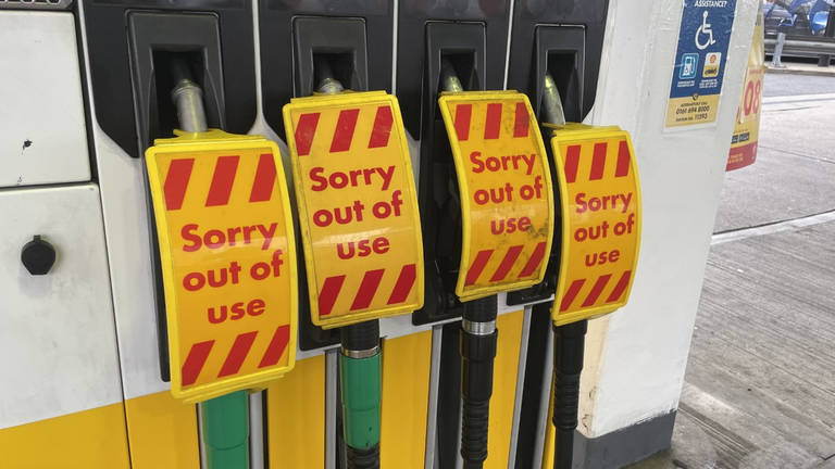 Shell garage, Isleworth