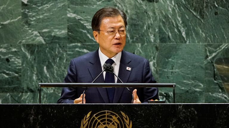 مون جائه این رئیس جمهور کره جنوبی در مجمع عمومی سازمان ملل در نیویورک سخنرانی می کند