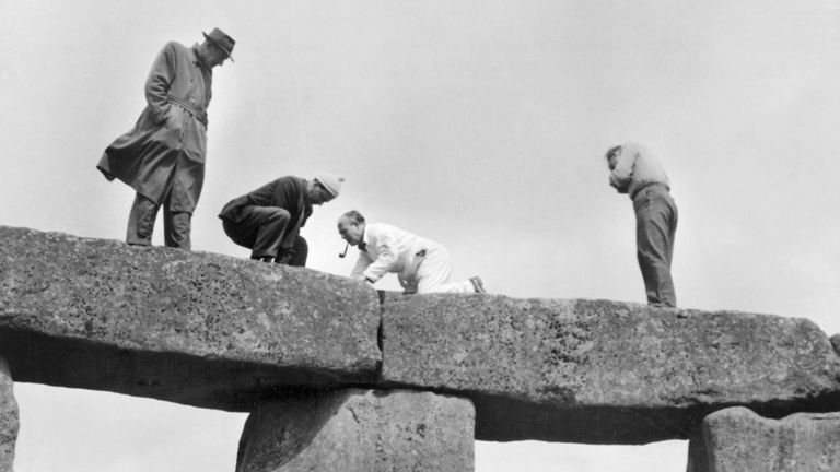 The work in the 1950s took a more relaxed approach to health and safety. Pic: Historic England Archive