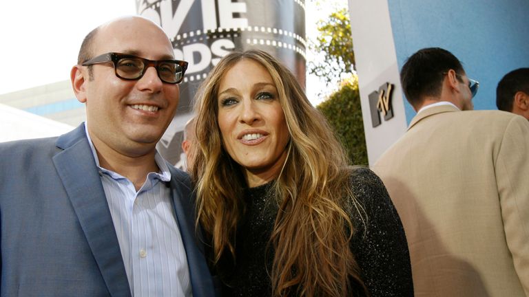 Sarah Jessica Parker poses with actor Willie Garson at the 2008 MTV Movie Awards