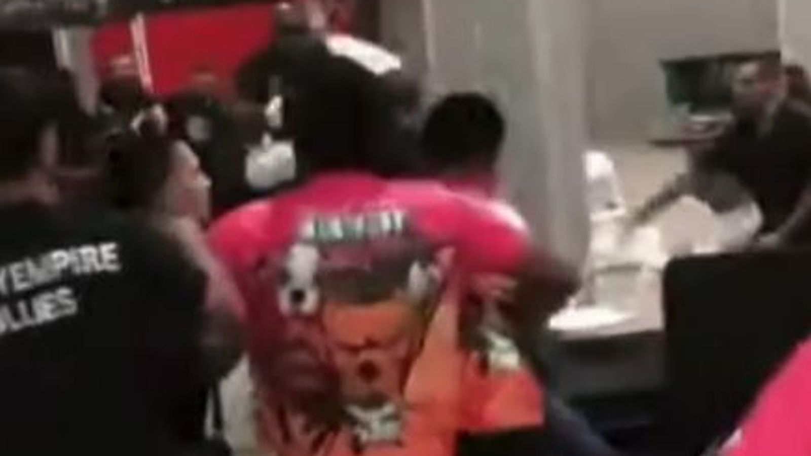 Video: Brawl breaks out at dog show in Florida US News Sky News