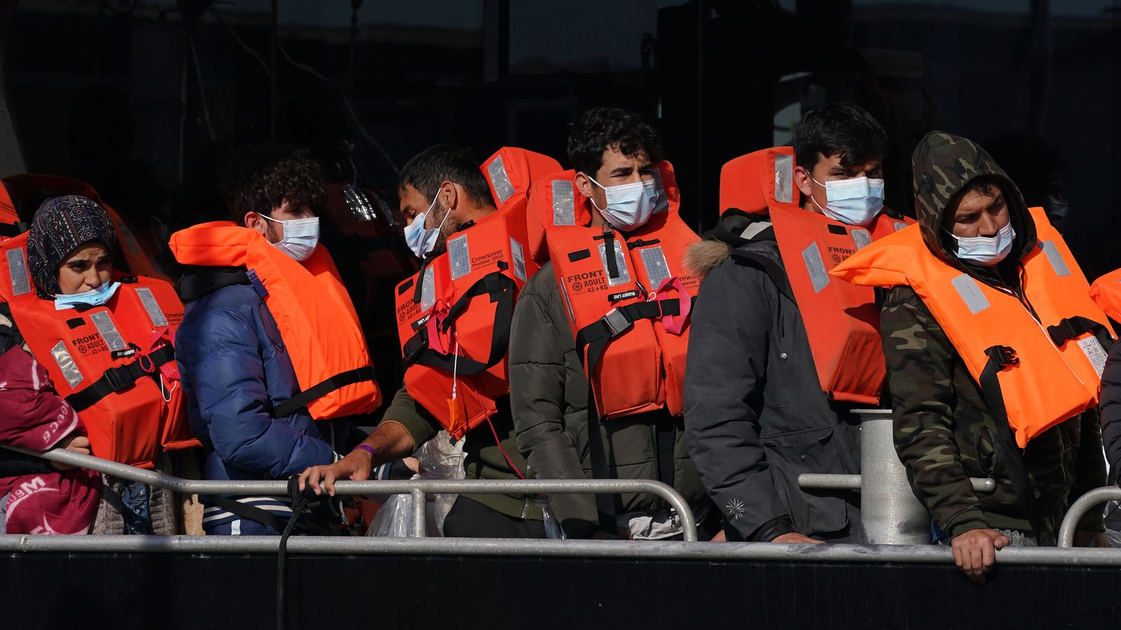 Photo of Transit de migrants : le ministre français de l’Intérieur affirme que le Royaume-Uni n’a pas payé l’argent promis dans le cadre de l’accord pour lutter contre les voyages illégaux |  nouvelles du monde
