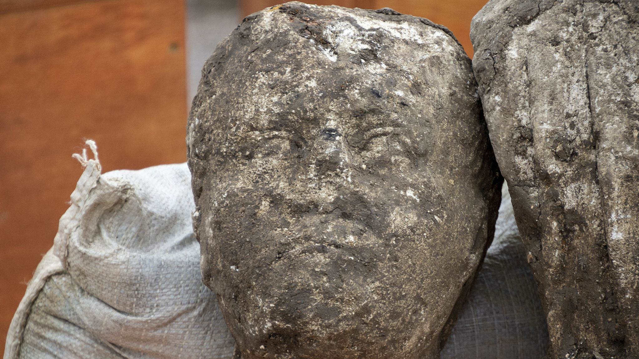 HS2: Roman statues found by archaeologists at abandoned Buckinghamshire ...