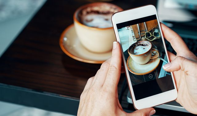 'Dirty data': Posting pictures online and storing emails are contributing to climate crisis, says report - Vimarsana News