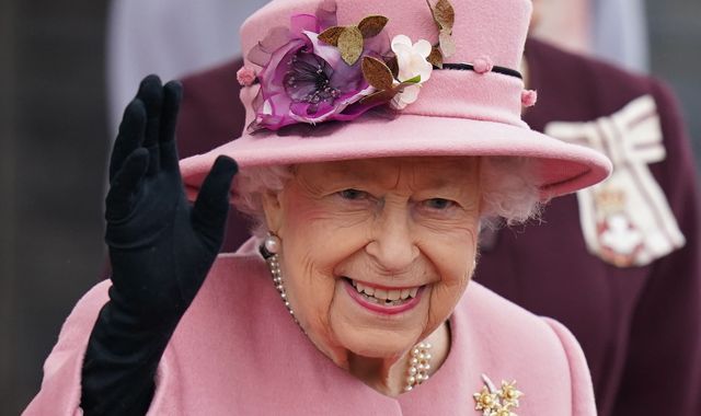 Queen advised by doctors to rest for at least the next two weeks and undertake only 'desk duties' - Vimarsana News