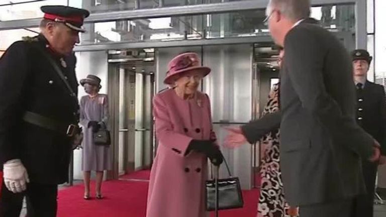 The Queen uses a walking stick during opening of Welsh Parliament
