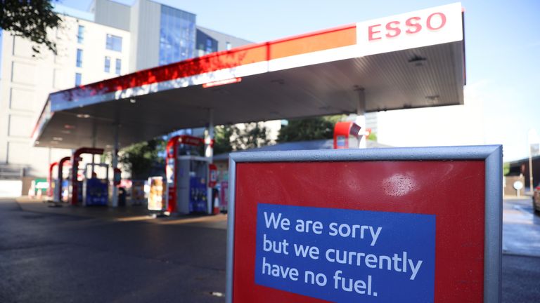A running out of gasoline Esso gas station is pictured in London, Britain October 4, 2021. REUTERS / Hannah McKay