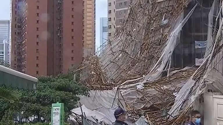 Bamboo scaffolding collapses in Hong Kong