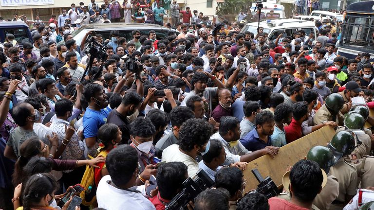 Fans crowd outside the hospital after the death of actor Puneeth Rajkumar in Bengaluru, India, October 29, 2021. REUTERS/Stringer NO ARCHIVES. NO RESALES.

