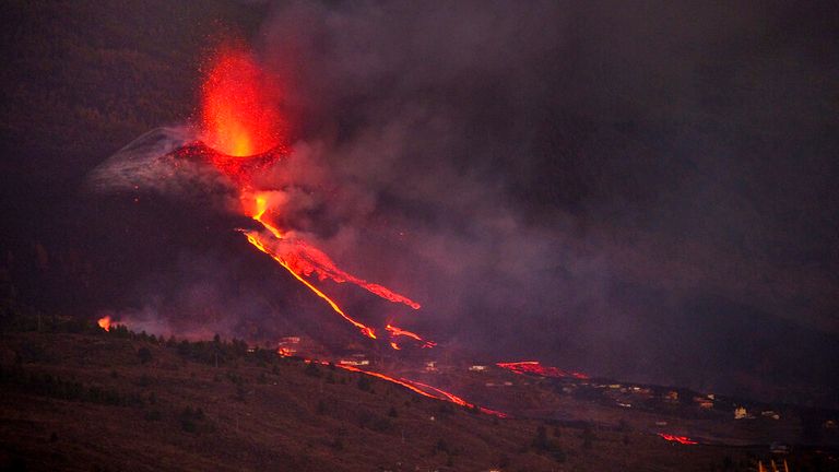 Another fissure forms along the Cumbre Vieja crater. Pic: AP