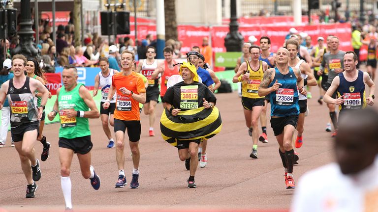 Excitement builds ahead of London marathon | UK News | Sky News