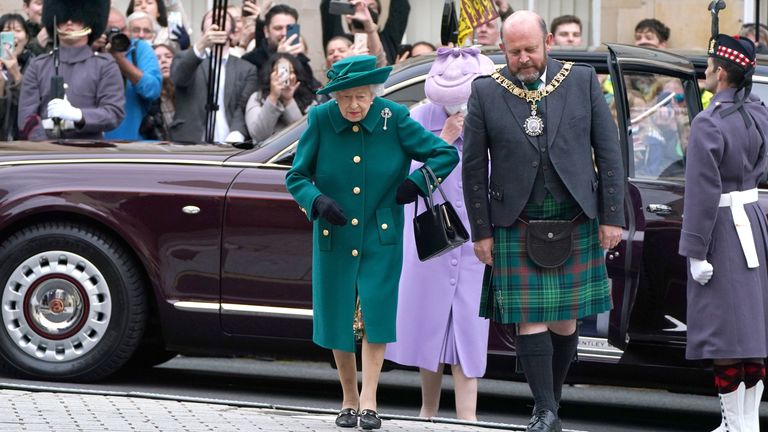 Queen Elizabeth II arrives 