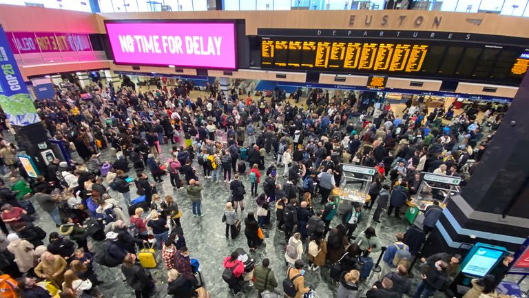Plans to allow agency workers to fill in for striking rail staff condemned as ‘reckless’