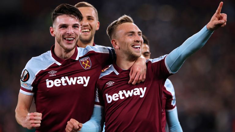 October 21, 2021 West Ham United&#39;s Jarrod Bowen celebrates scoring their third goal with Declan Rice Action Images via Reuters/Andrew Couldridge