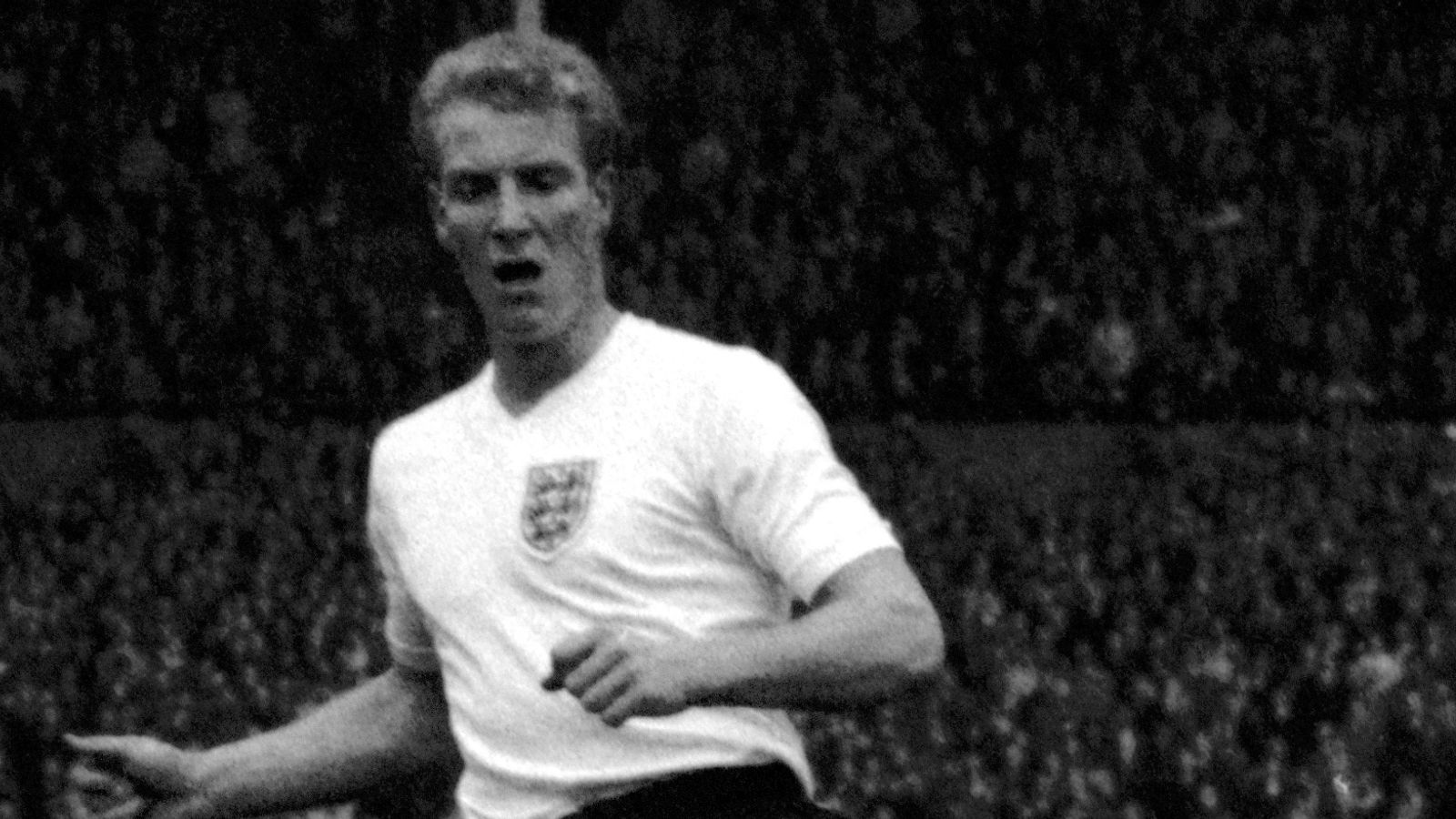 Ron Flowers Former Wolves and England midfielder dies aged 87 UK