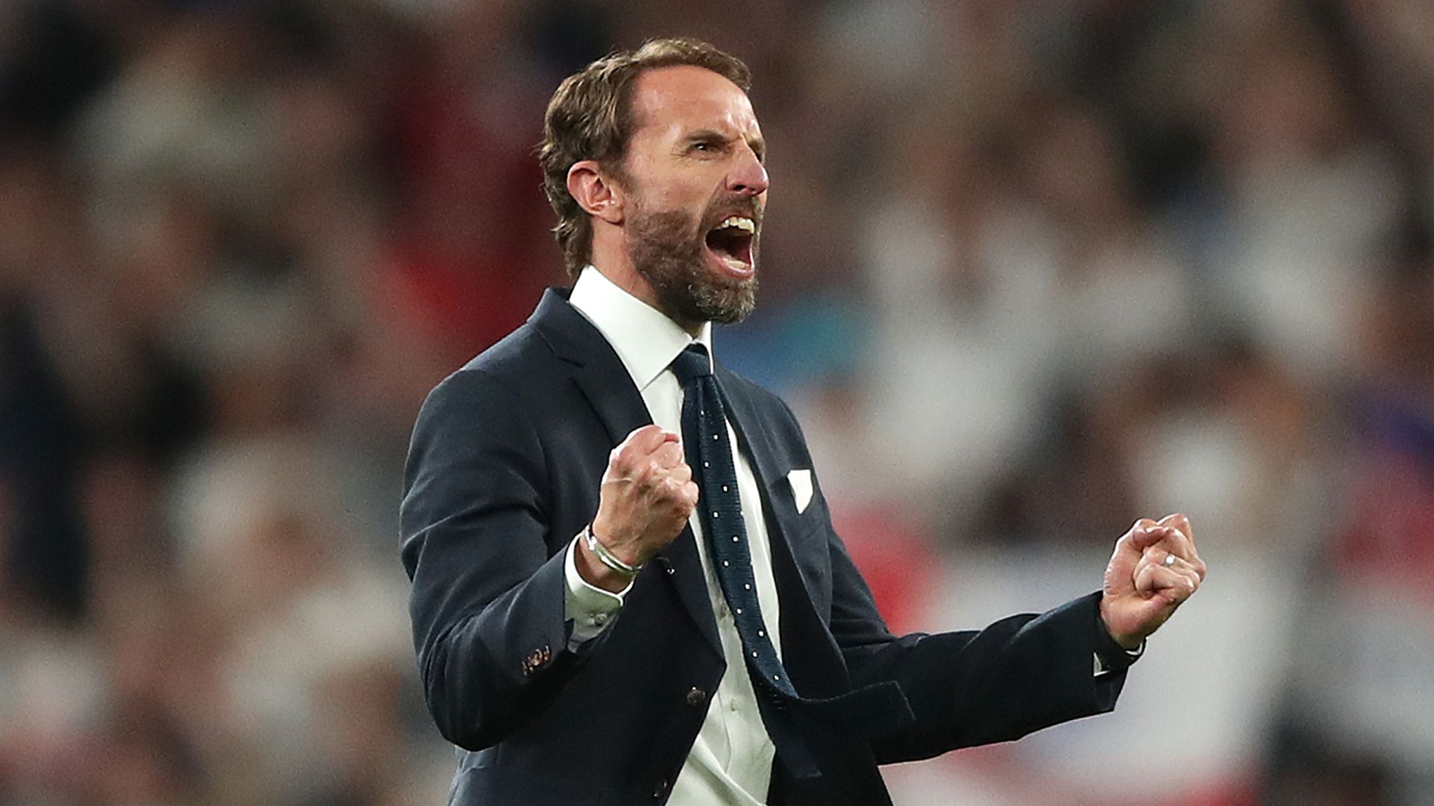 Gareth Southgate says 'we have to believe' World Cup win is possible - as  he signs England contract extension | UK News | Sky News