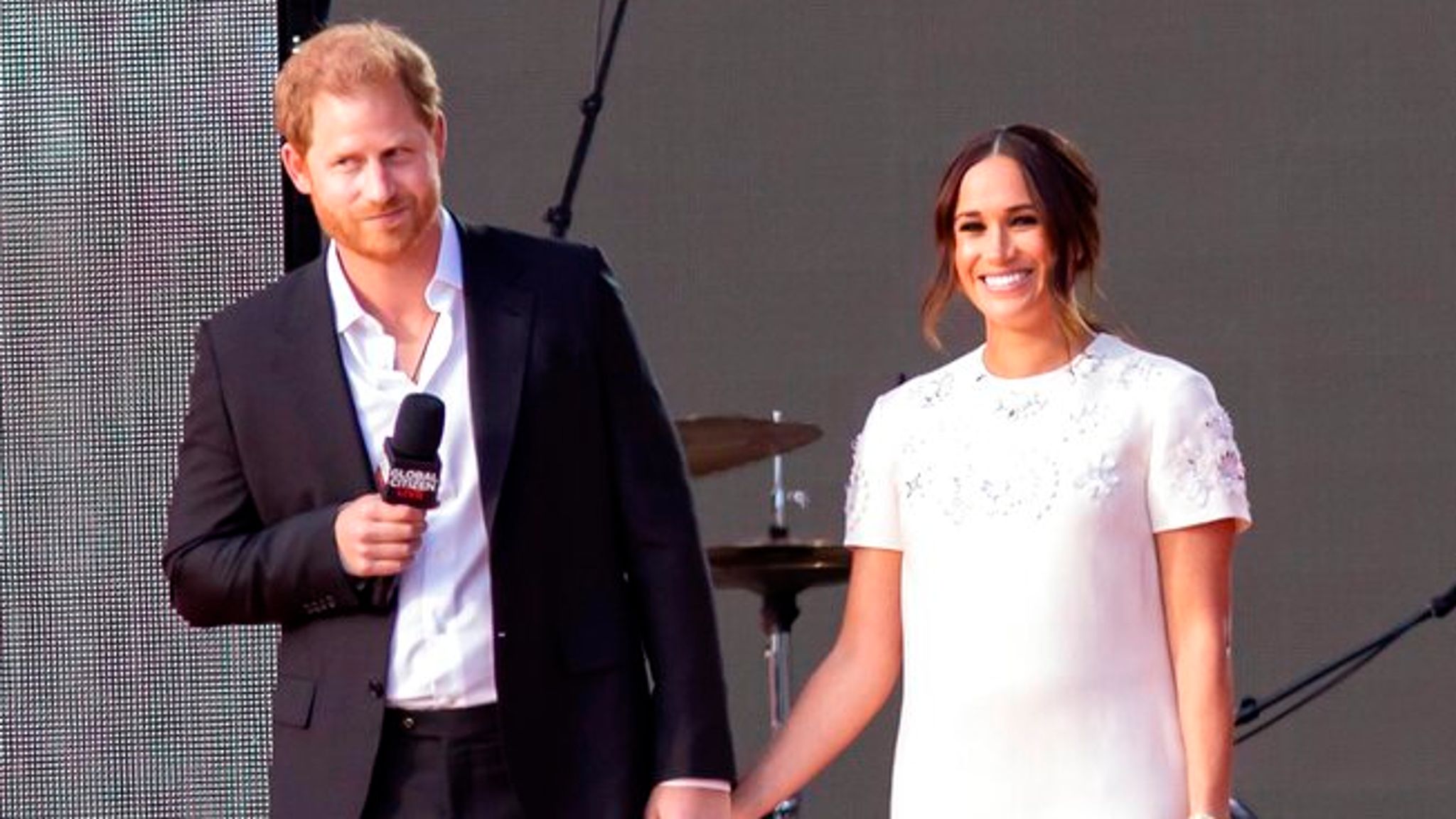 Harry and Meghan weigh in on Spotify row saying they expressed concerns(02)