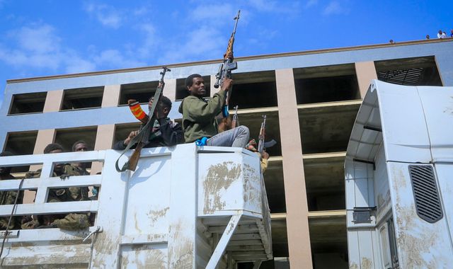 Ethiopia: Prime Minister Abiy Ahmed calls on public after Tigrayan and Oromo forces claim they have seized towns - Vimarsana News