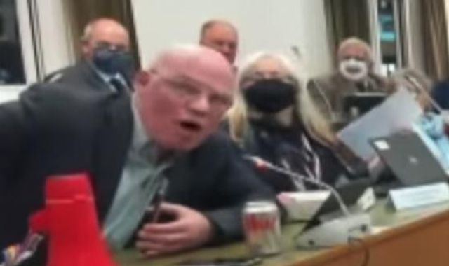 Essex: Maldon council meeting abandoned after descending into chaos with police called - Vimarsana News