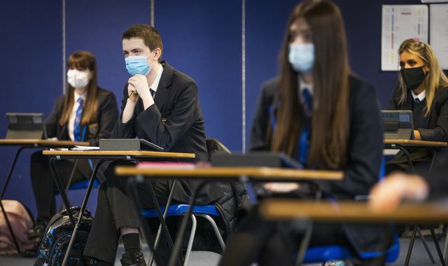 COVID-19: Schools advised to merge classes to deal with staff shortages as Education Secretary Nadhim Zahawi urges children to get vaccinated - Vimarsana News