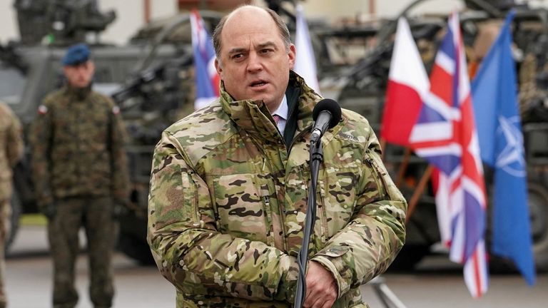 Britain&#39;s Defence Secretary Ben Wallace speaks at an army base in Bemowo Piskie, Poland, November 18, 2021. Arkadiusz Stankiewicz/Agencja Wyborcza.pl via REUTERS ATTENTION EDITORS - THIS IMAGE WAS PROVIDED BY A THIRD PARTY. POLAND OUT. NO COMMERCIAL OR EDITORIAL SALES IN POLAND.
