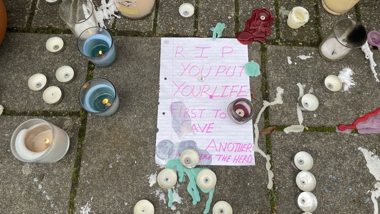 Messages paying tribute to Ali Abucar Ali have been left at the scene of the stabbings