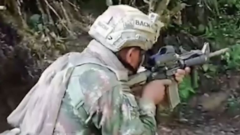 Colombian Army storms a drug laboratory