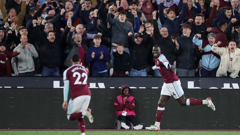 Soccer Football - Premier League - West Ham United v Liverpool - London Stadium, London, Britain - November 7, 2021 West Ham United&#39;s Kurt Zouma celebrates scoring their third goal Action Images via Reuters/Peter Cziborra EDITORIAL USE ONLY. No use with unauthorized audio, video, data, fixture lists, club/league logos or &#39;live&#39; services. Online in-match use limited to 75 images, no video emulation. No use in betting, games or single club /league/player publications. Please contact your account r
