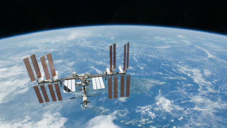 Los astronautas deberán usar pañales cuando aterricen desde la Estación Espacial Internacional, en la foto